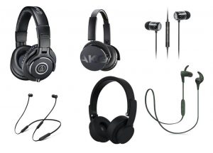 13 Best Traveling Headphones to Buy in 2022 (Buying Guide) | TechDetects