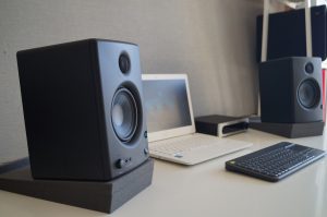 PreSonus Eris E4.5 BT Speakers - Reviews & Guides