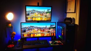 How to move full-screen program to second monitor