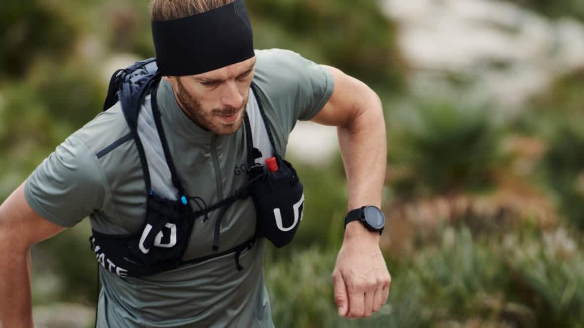 Top 7 Best GPS Watches for Hiking to buy in 2021 - Reviews & Guides
