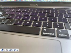 how to clean macbook keyboard